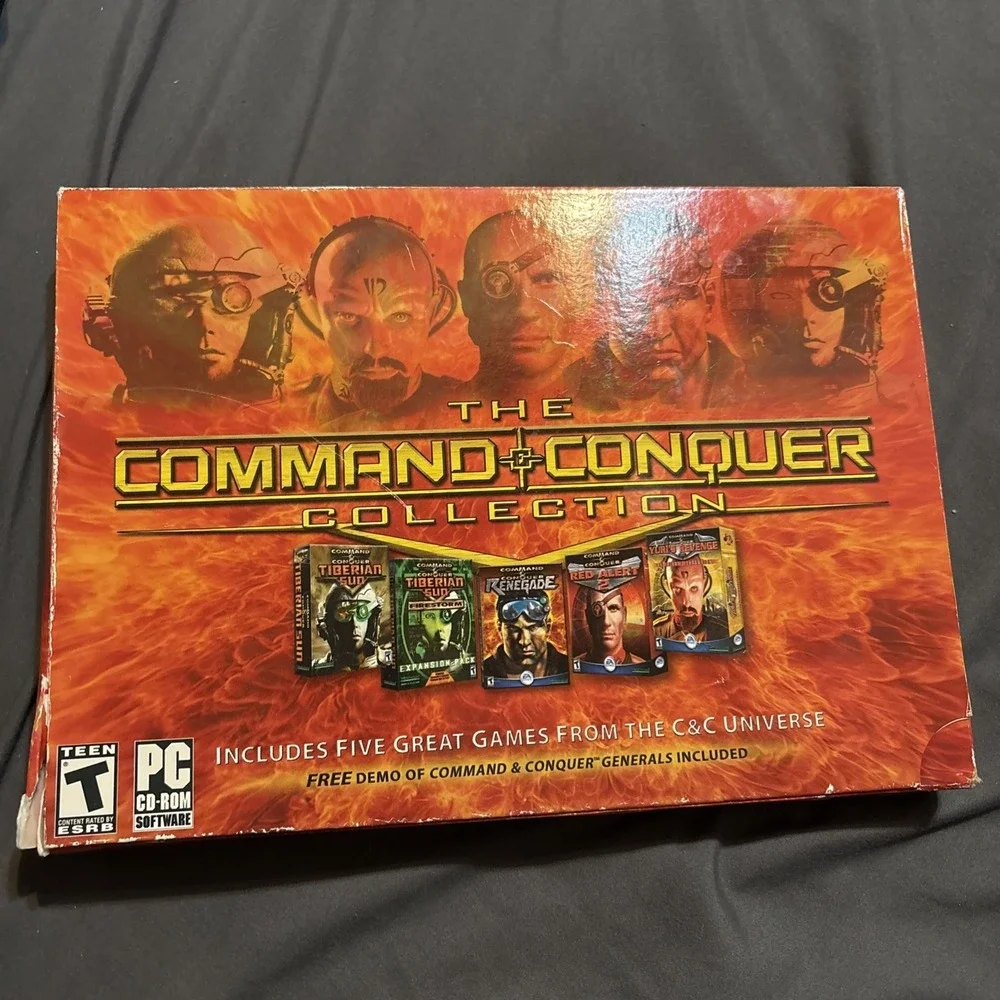 COMMAND & CONQUER COLLECTION VTG BOX SET (PC CD-ROM, 2003) 8 DISC GAME BUNDLE